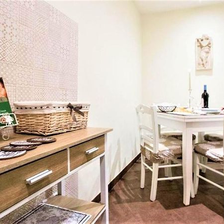 Charming Suite Cavour Heart Of Florence Exterior photo